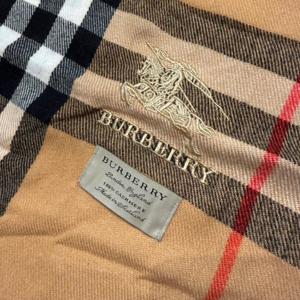 Burberry Classic Check Scarf - Picture 4 of 4